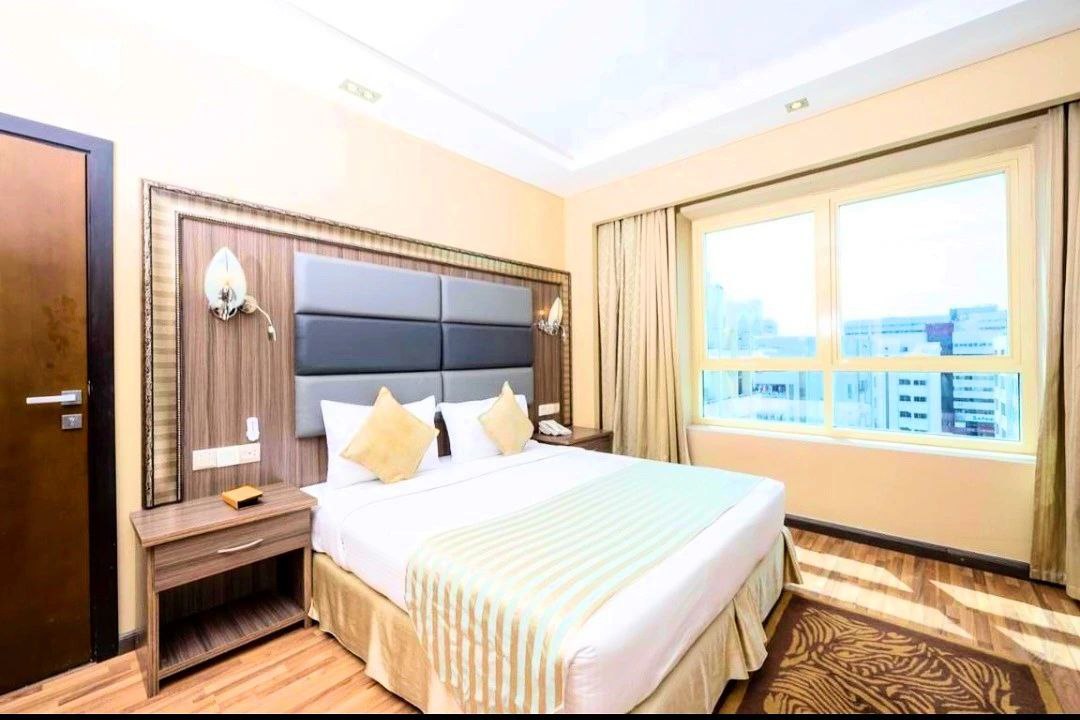 Pearl Swiss Hotel Dubai: راحة راقية وخدمة ذكية على بُعد دقائق من المطار